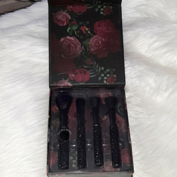NWOT beauty concepts brushes - Picture 2 of 5